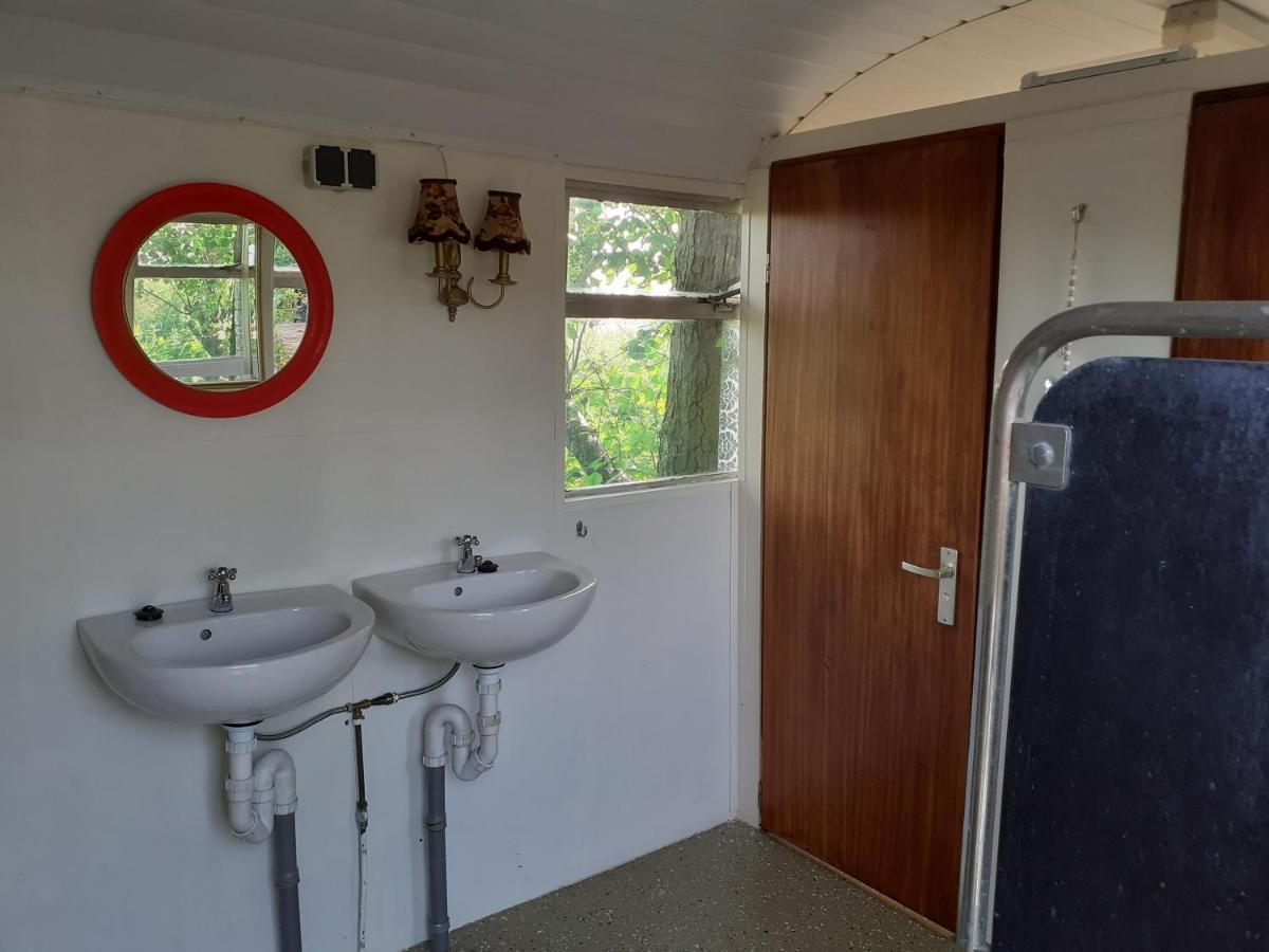 Wijndomein De Vier Ambachten -Overnachten In De Wijngaard Simonshaven 외부 사진
